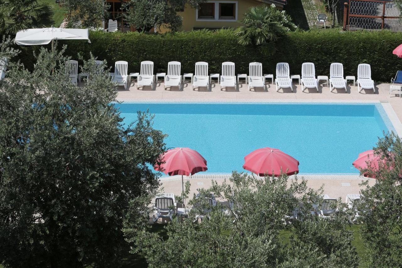 Hotel Villa Verde Torbole Sul Garda Kültér fotó