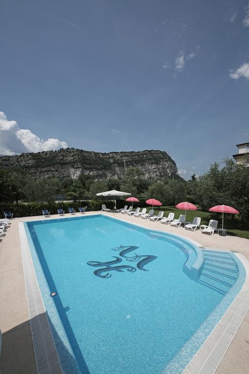 Hotel Villa Verde Torbole Sul Garda Kültér fotó