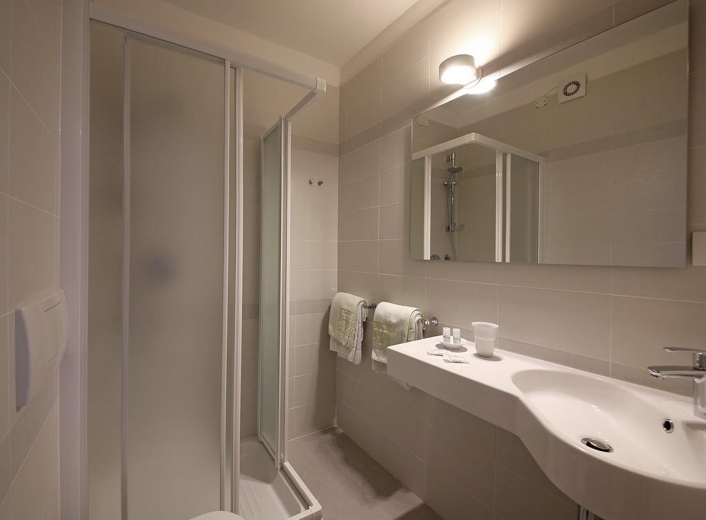 Hotel Villa Verde Torbole Sul Garda Kültér fotó