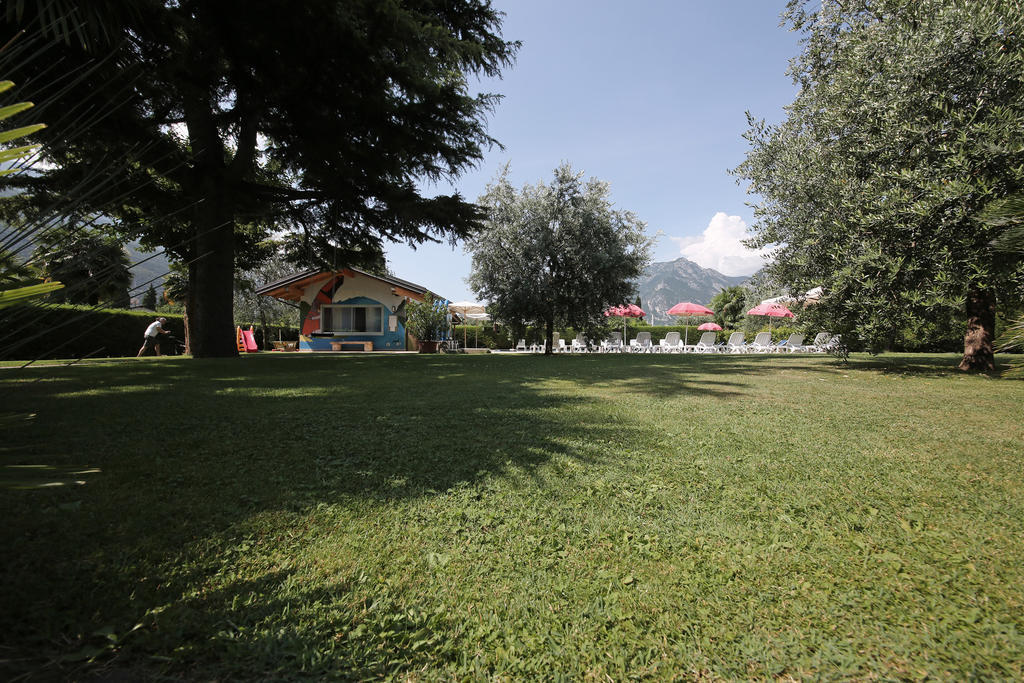Hotel Villa Verde Torbole Sul Garda Kültér fotó