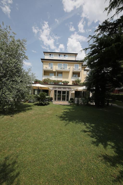 Hotel Villa Verde Torbole Sul Garda Kültér fotó