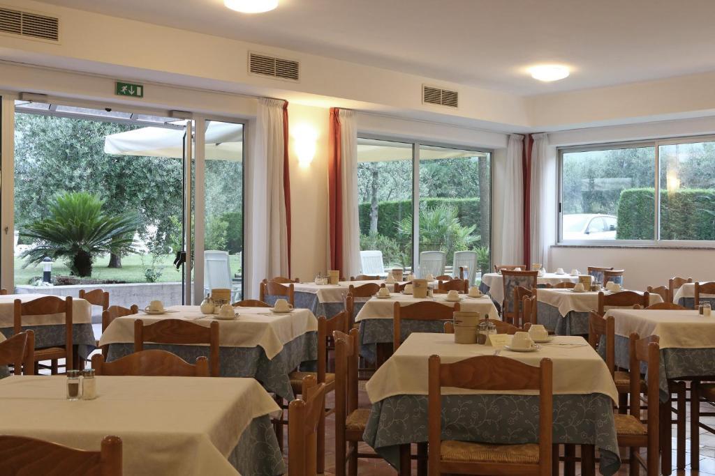 Hotel Villa Verde Torbole Sul Garda Kültér fotó