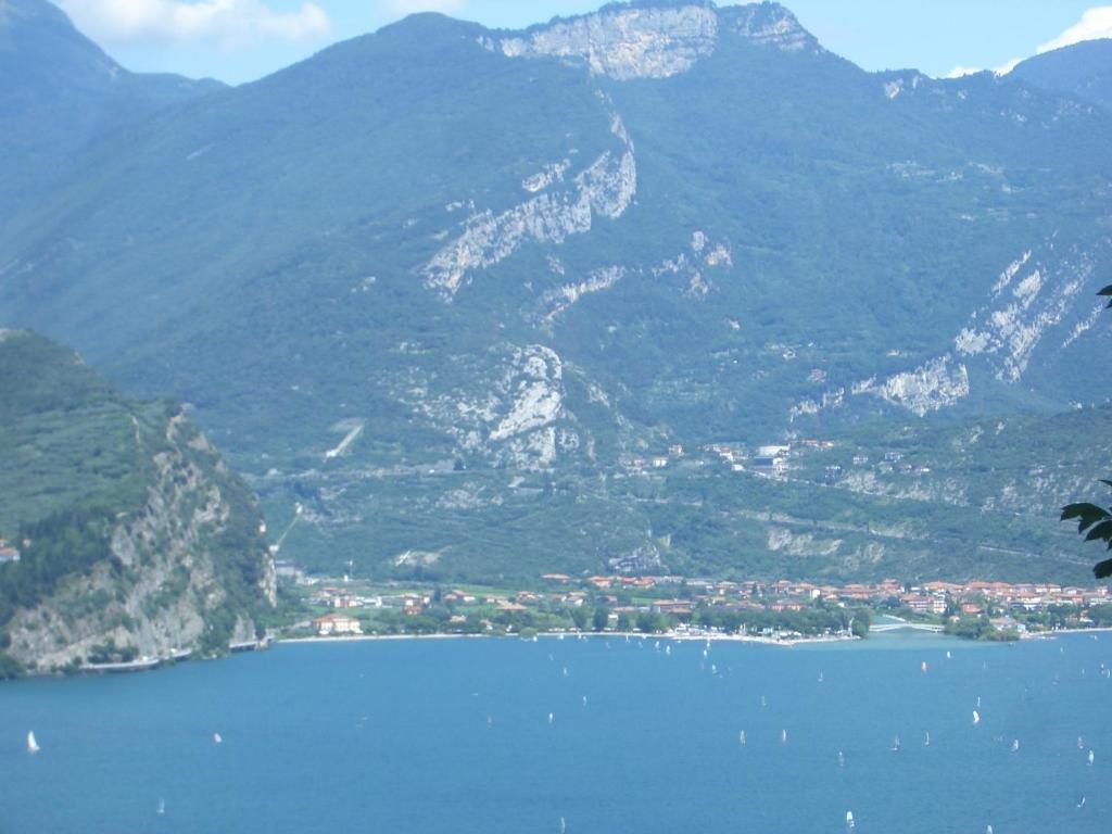 Hotel Villa Verde Torbole Sul Garda Kültér fotó